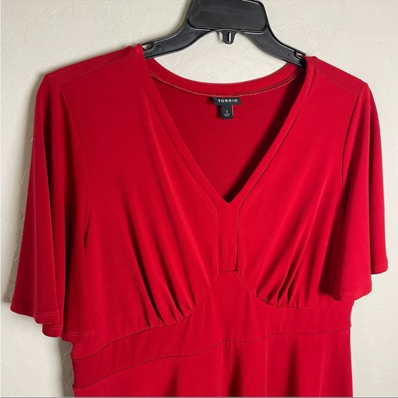 Torrid Red Studio Knit V-Neck Flutter Sleeve Peplum Top 1X - Picture 4 of 10